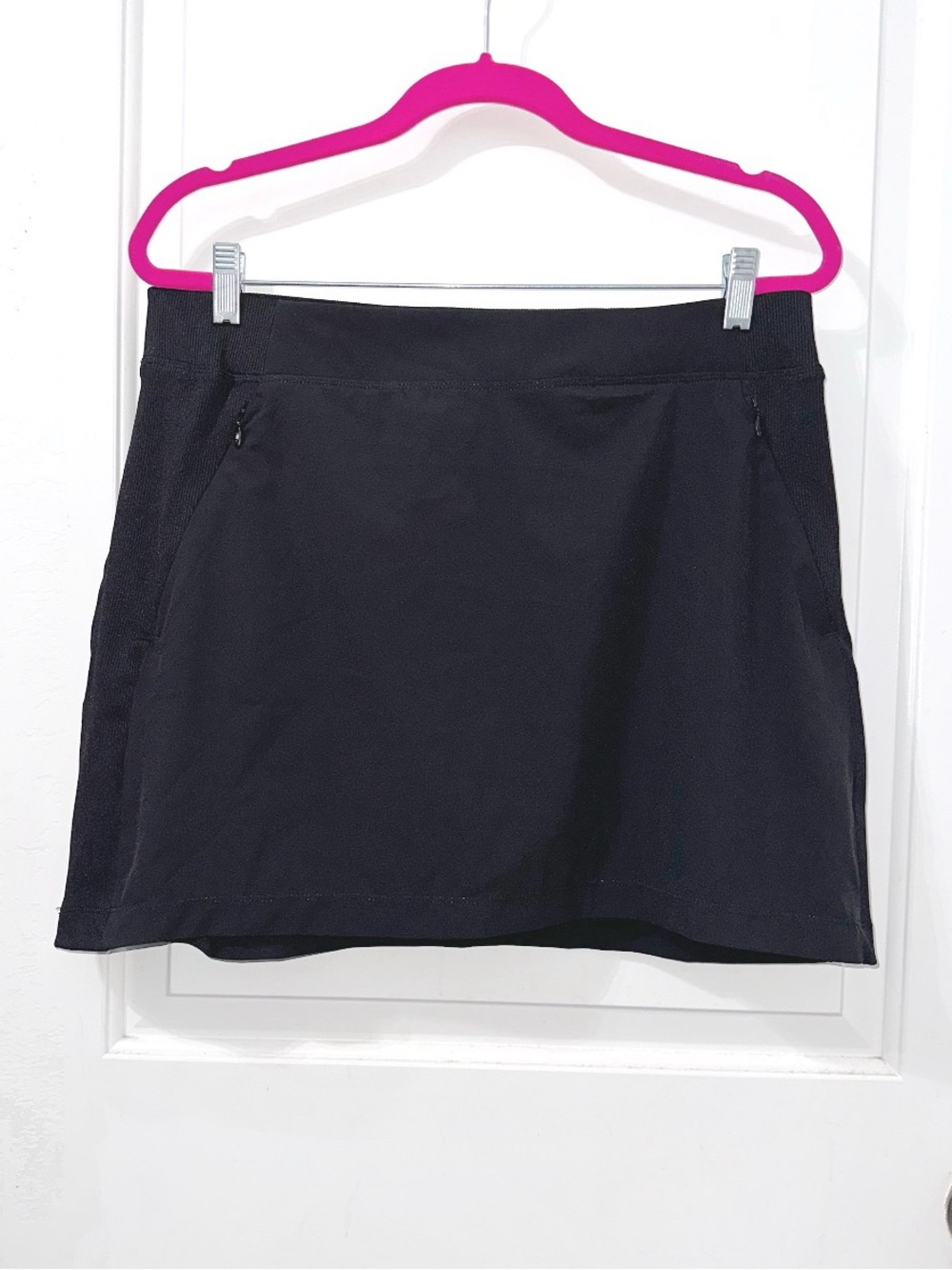 Calvin Klein Performance Versatile black athletic skort, size Large